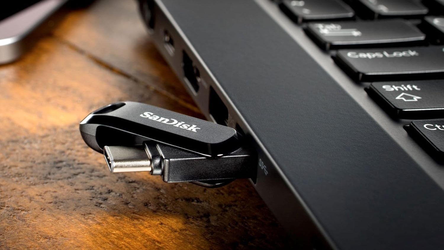 Chiavetta Usb SanDisk Ultra Dual Drive Go 128GB a quasi metà prezzo su Amazon